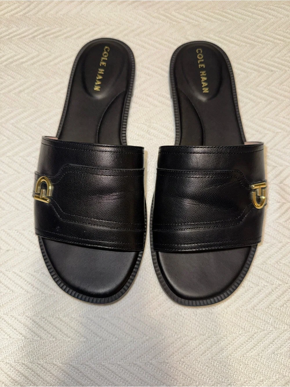 Cole Haan womans slip
